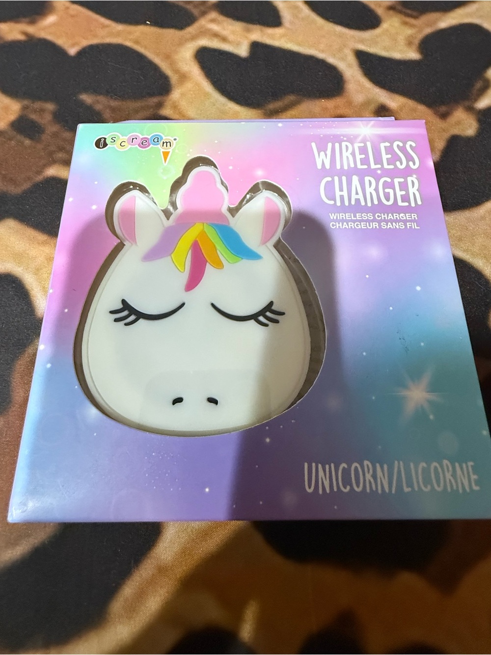 Unicorn Wireless Charger - White with Rainbow Accent
